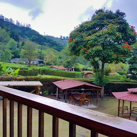 Casa Campo Valle De Cocora Саленто Екстериор снимка